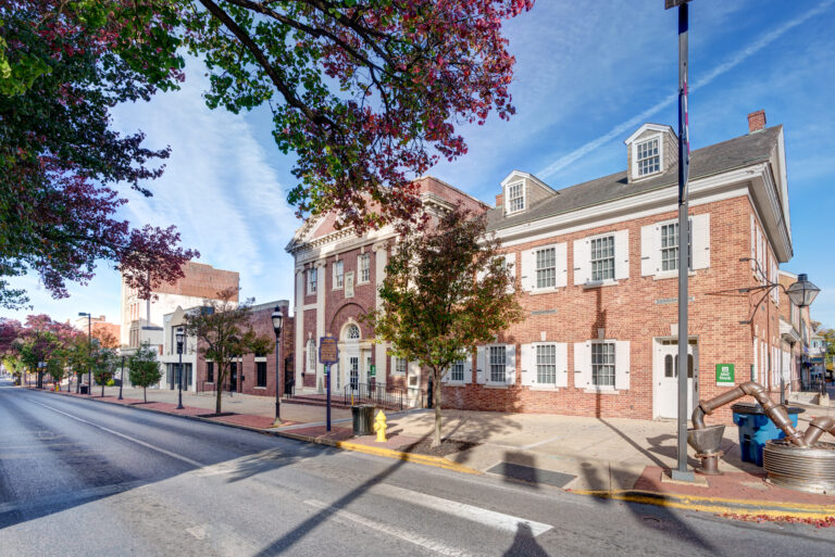 Home 4 OFFICE/REDEVELOPMENT OPPORTUNITY
